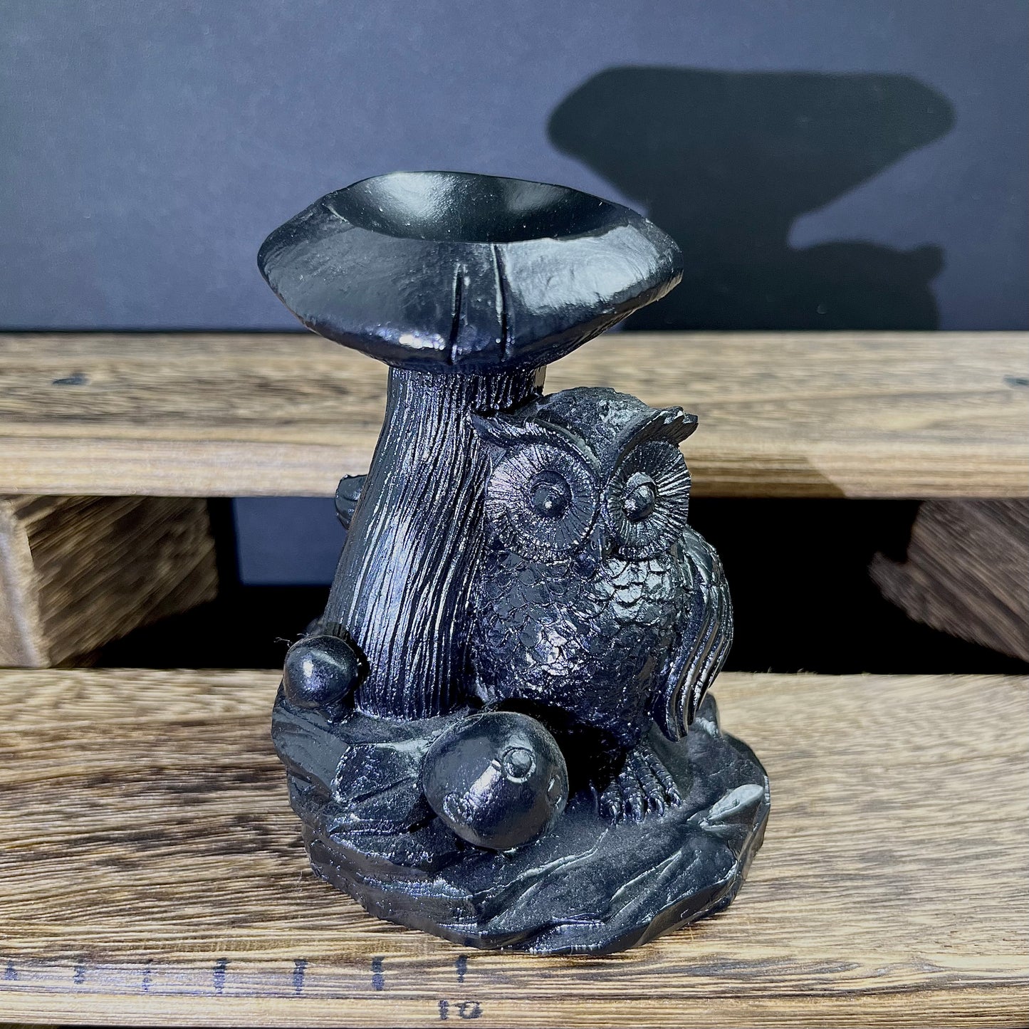 Resin Owl Under Mushroom Sphere Holder