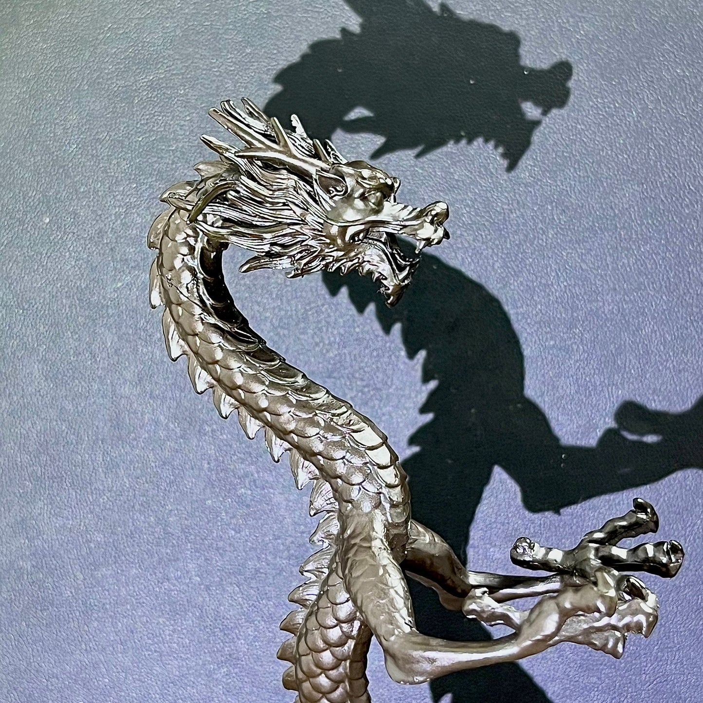 Metal Chinese Dragon Sphere Holder