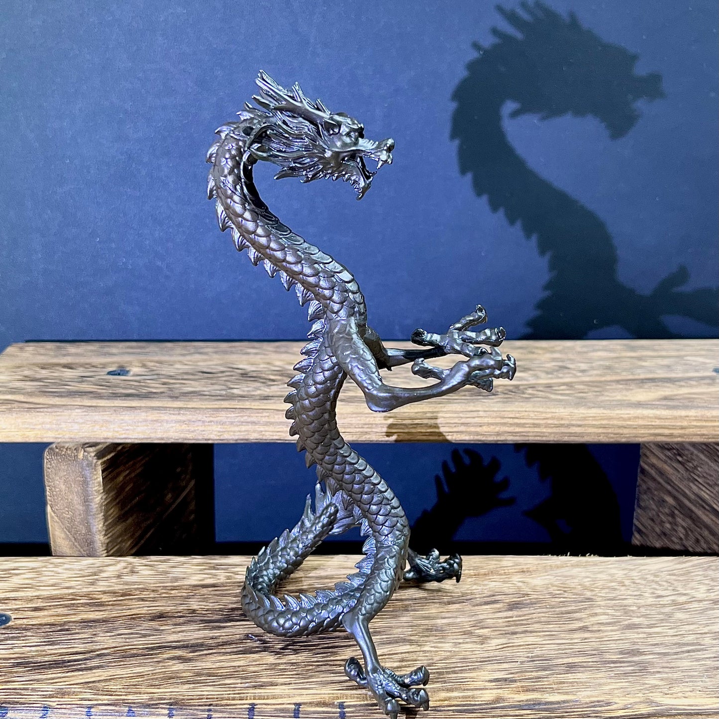 Metal Chinese Dragon Sphere Holder