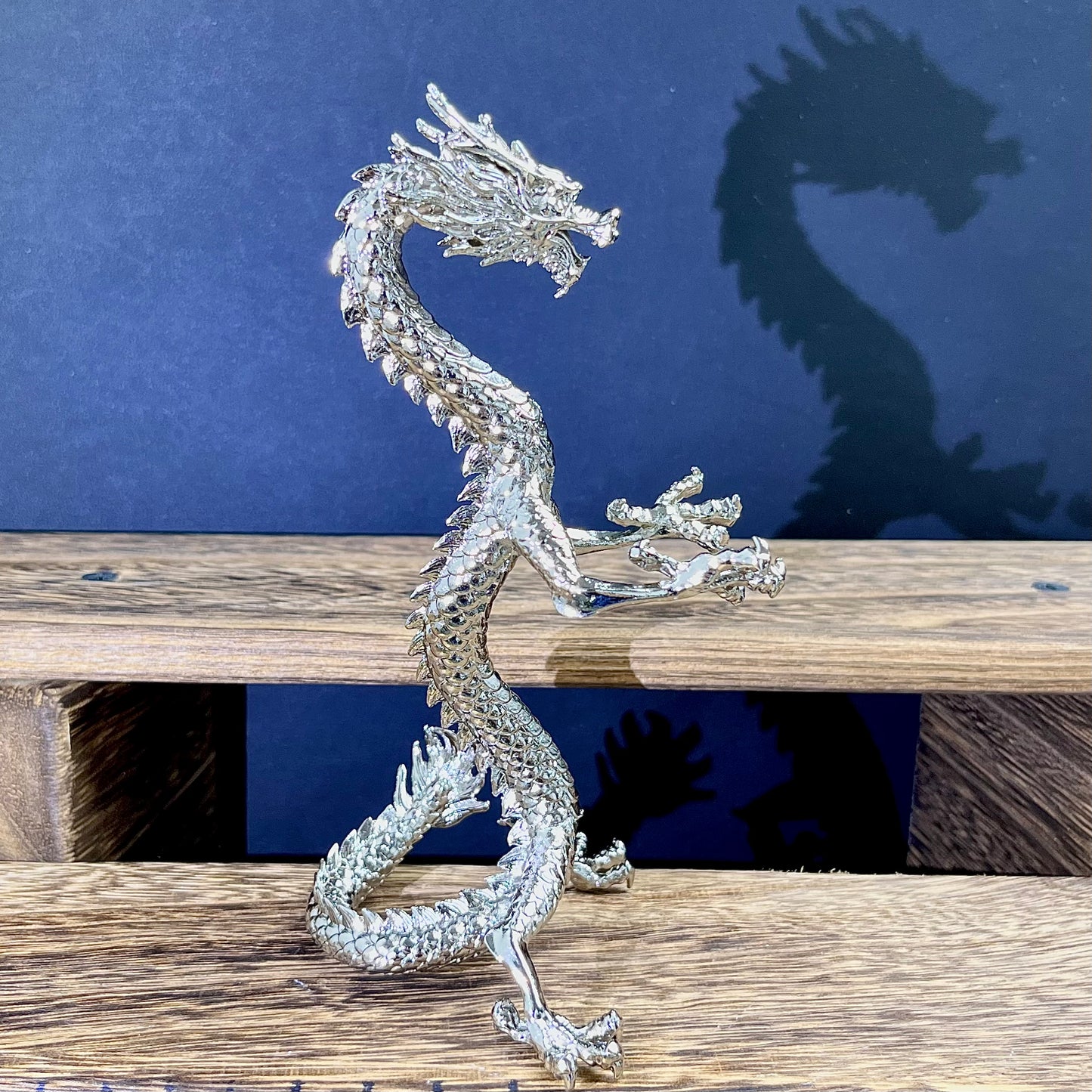 Metal Chinese Dragon Sphere Holder