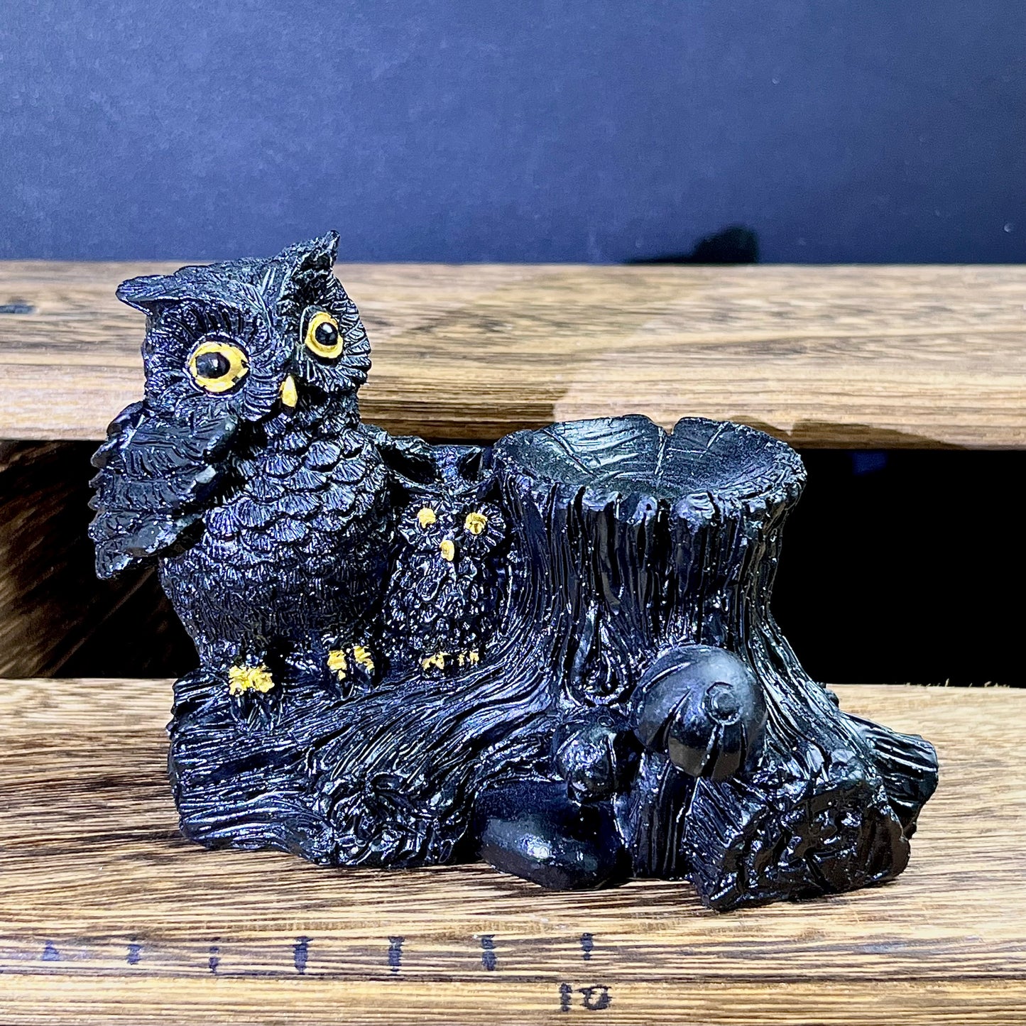 Resin Double Owl Sphere Holder