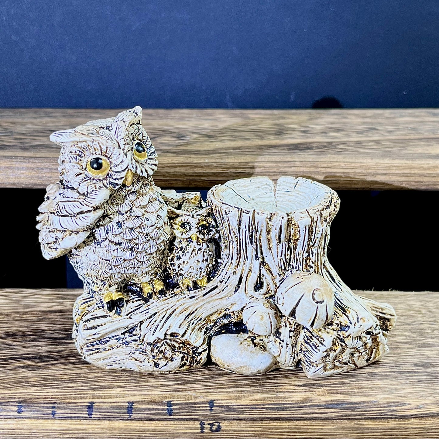 Resin Double Owl Sphere Holder