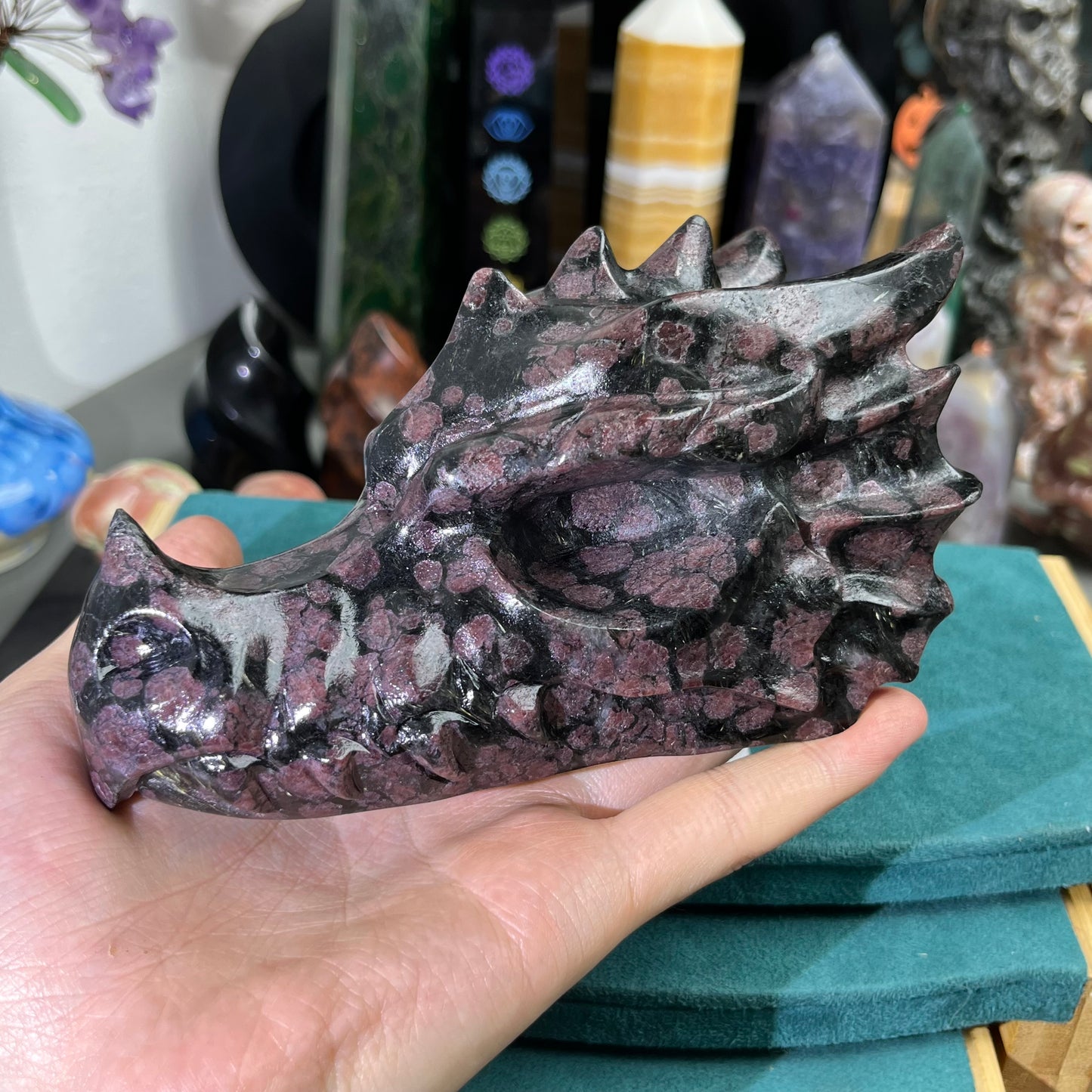 Garnet dragon head