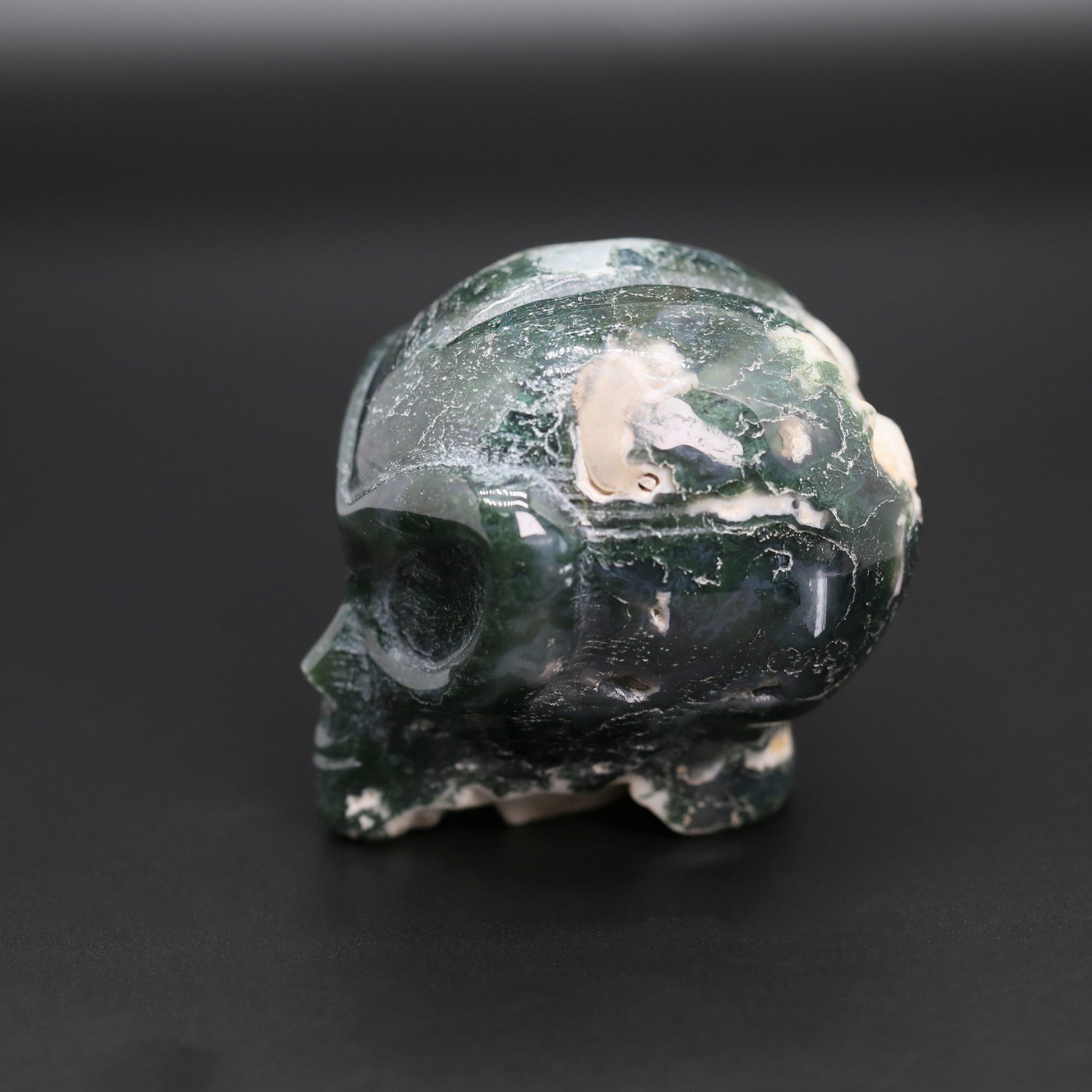 Moss agate alien head