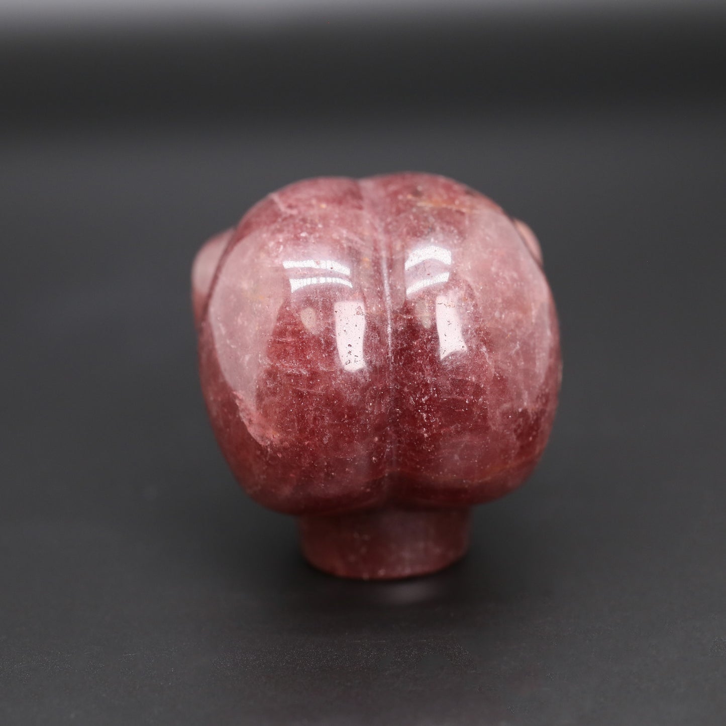 Strawberry quartz alien head