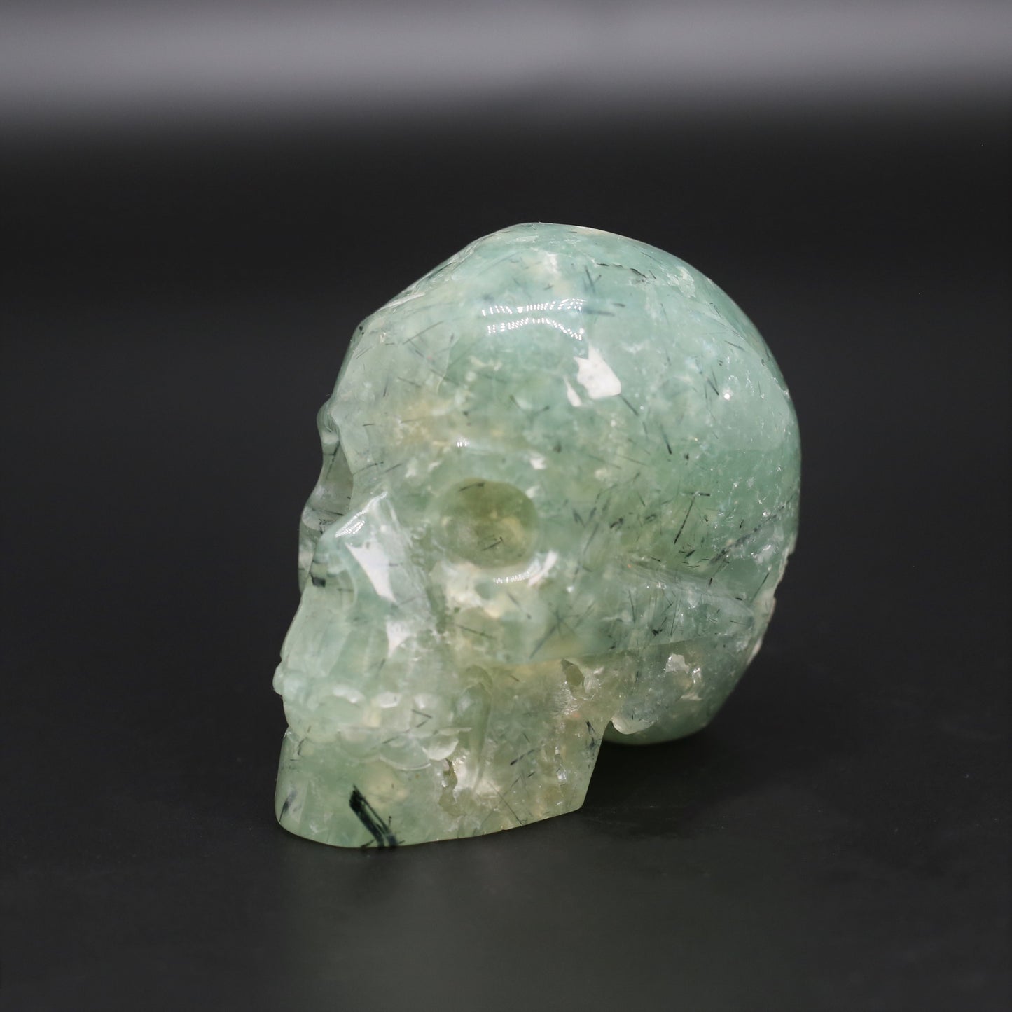 Prehnite skull