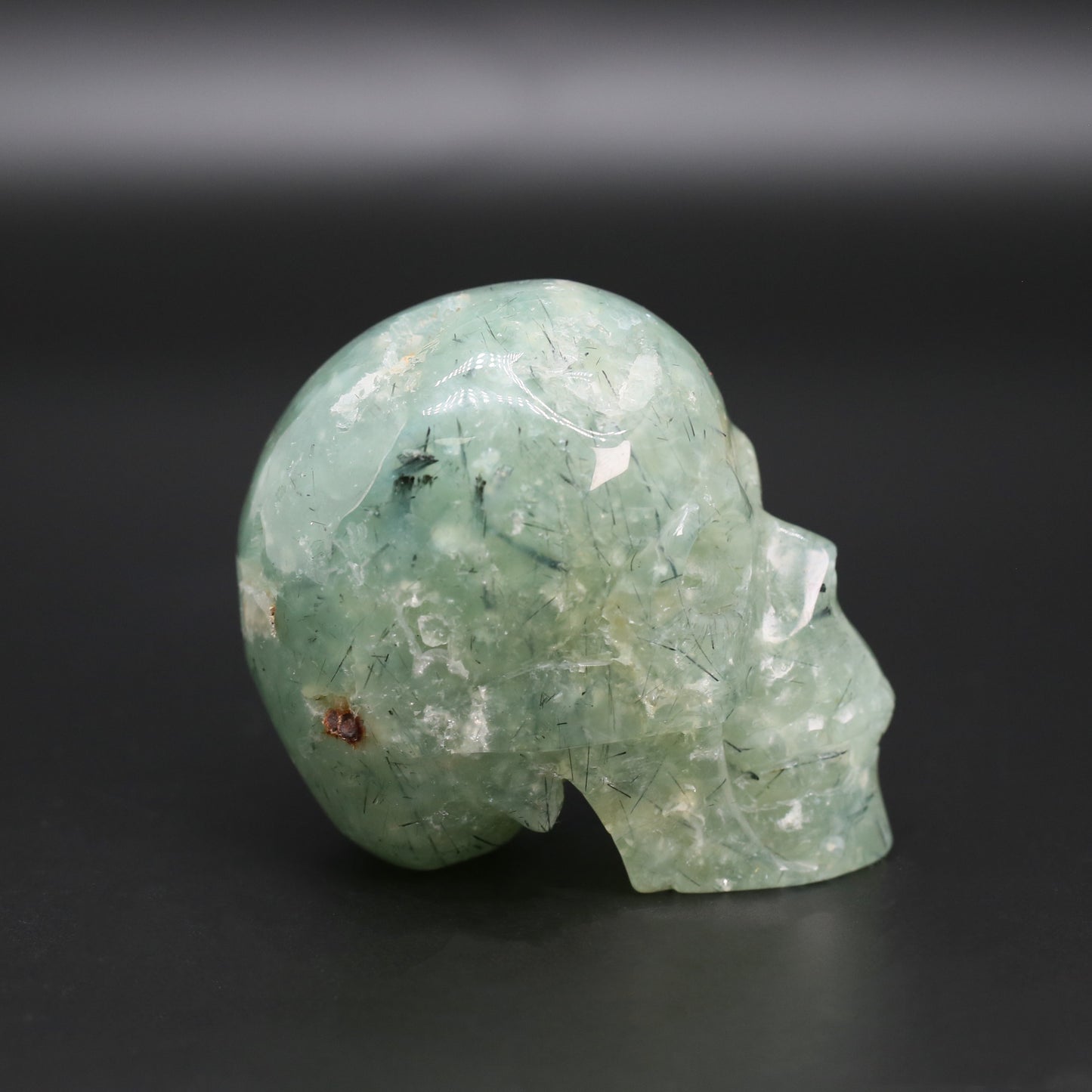 Prehnite skull