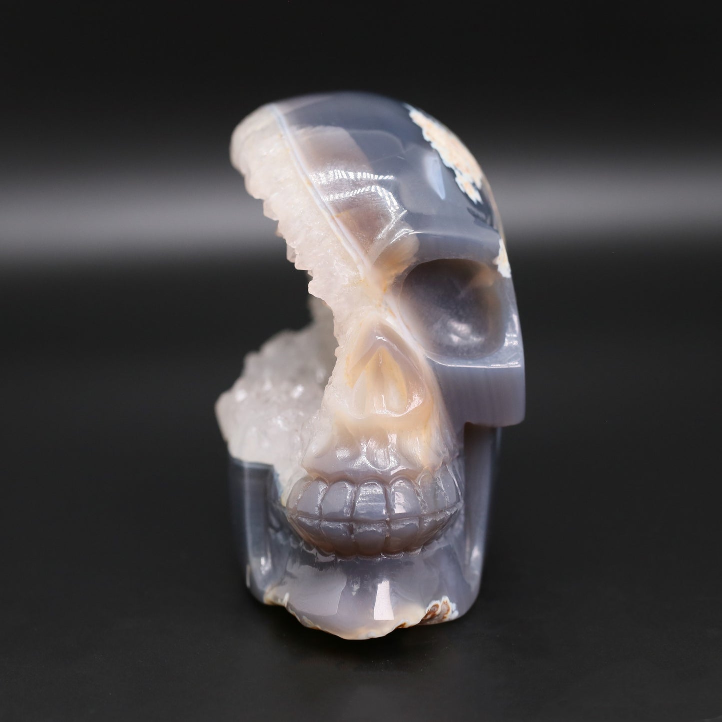 Druzy agate skull