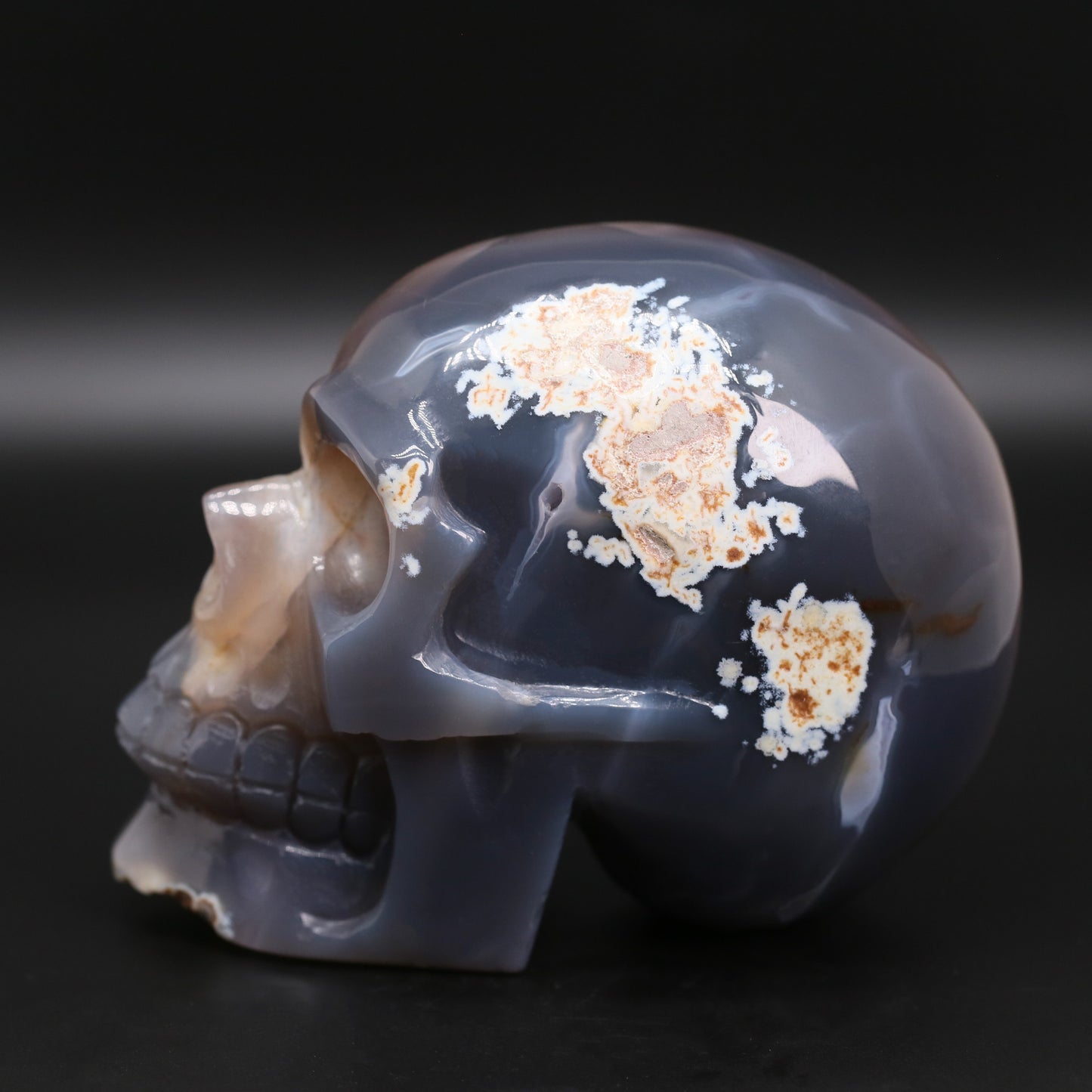 Druzy agate skull