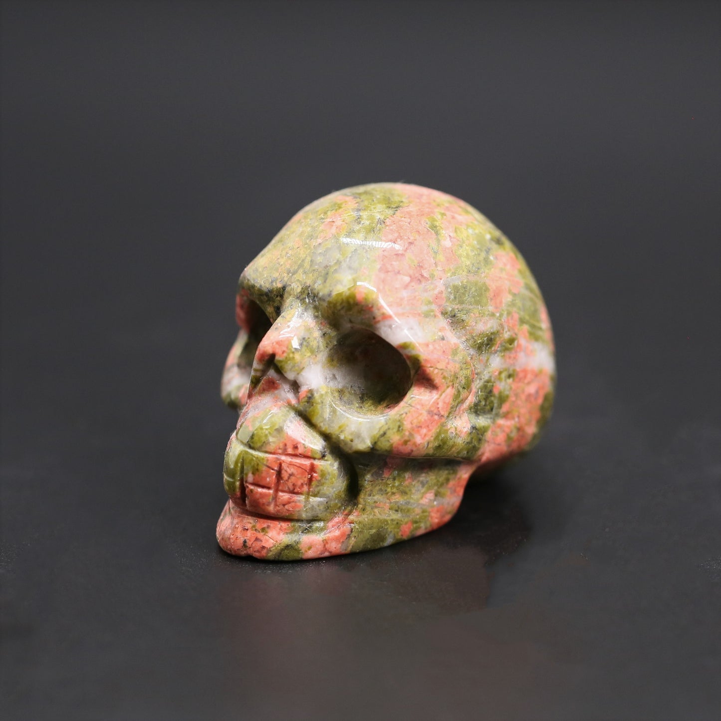 Unakite skull