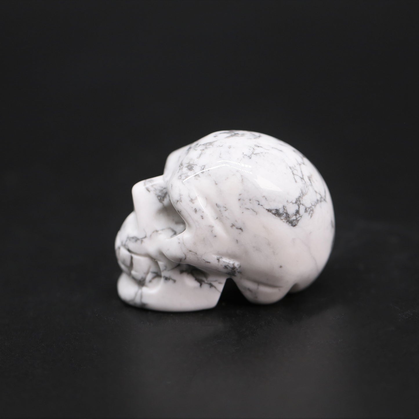 howlite small skull